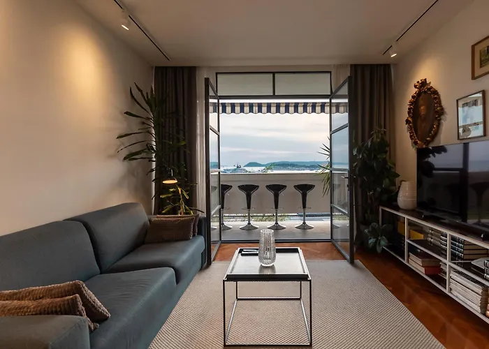 Bregos Superior - Unique Design 3-br - Unbelievable Panoramic View Of - Walking Distance From Unesco Palace And Bacvice - Free Parking - Buralux *