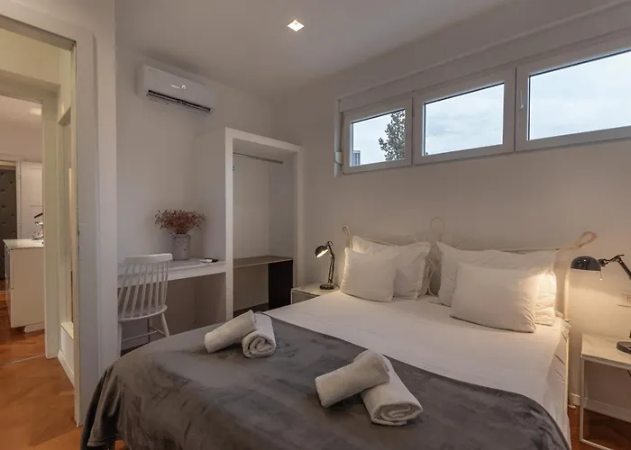 Bregos Superior - Unique Design 3-br - Unbelievable Panoramic View Of - Walking Distance From Unesco Palace And Bacvice - Free Parking - Buralux