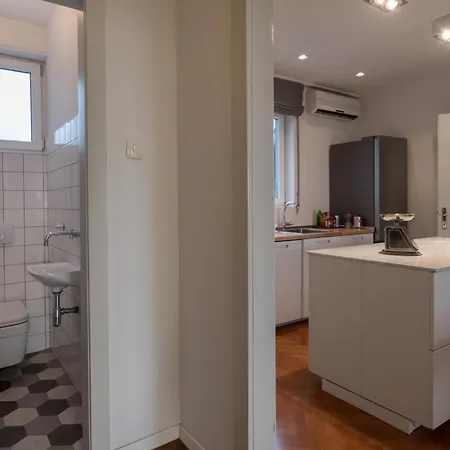 Apartament Bregos Superior - Unique Design 3-br - Unbelievable Panoramic View Of - Walking Distance From Unesco Palace And Bacvice - Free Parking - Buralux *