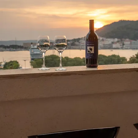 Bregos Superior - Unique Design 3-br - Unbelievable Panoramic View Of - Walking Distance From Unesco Palace And Bacvice - Free Parking - Buralux * Split