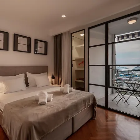 Bregos Superior - Unique Design 3-br - Unbelievable Panoramic View Of - Walking Distance From Unesco Palace And Bacvice - Free Parking - Buralux Split