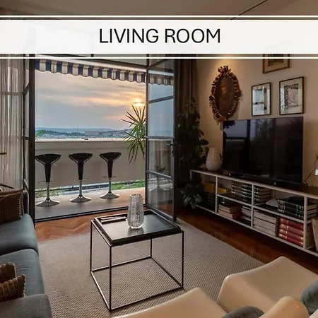 Bregos Superior - Unique Design 3-br - Unbelievable Panoramic View Of - Walking Distance From Unesco Palace And Bacvice - Free Parking - Buralux アパート